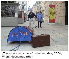 monomanichoteltxt.jpg